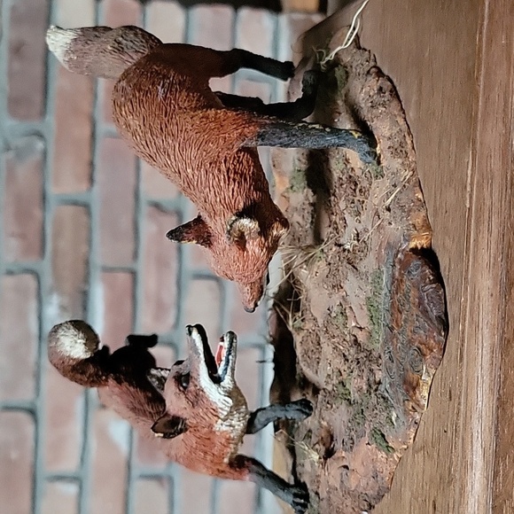FOX TROT VINTAGE SCULPTURE - Picture 1 of 7